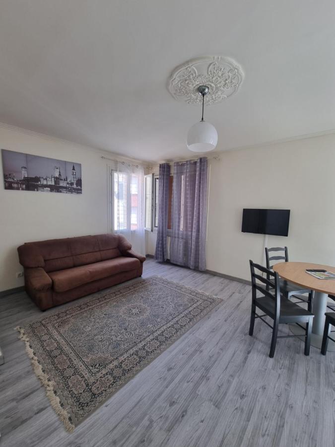 Appart En 1Er Etage A 120M De La Mer Le Treport Exterior photo